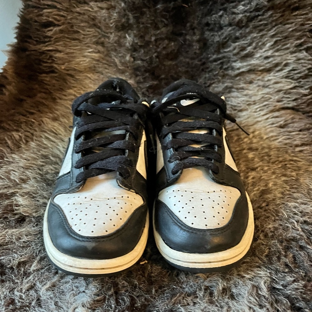 Nike Black and White Sneakers panda beaters